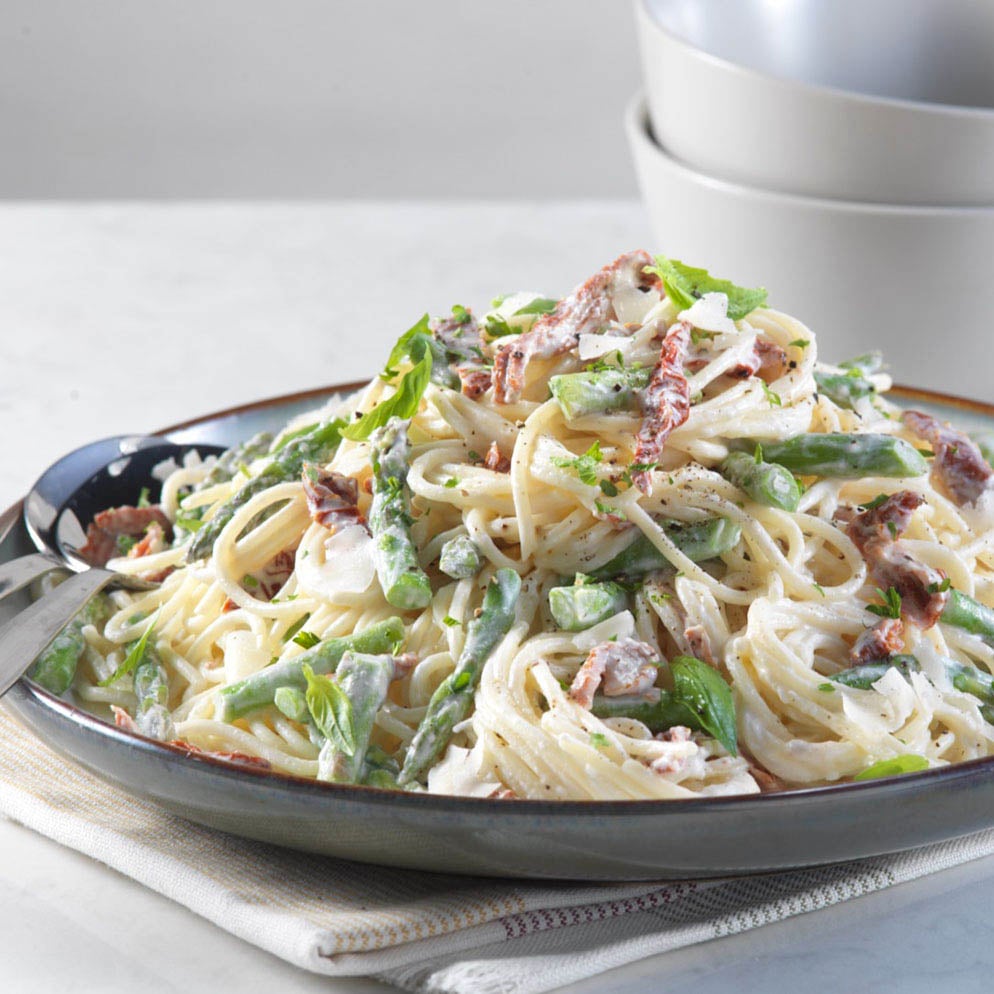  Pasta with Asparagus and Lemon Mascarpone Sauce recipe made with ReaLemon Flavour Infusions Garlic 